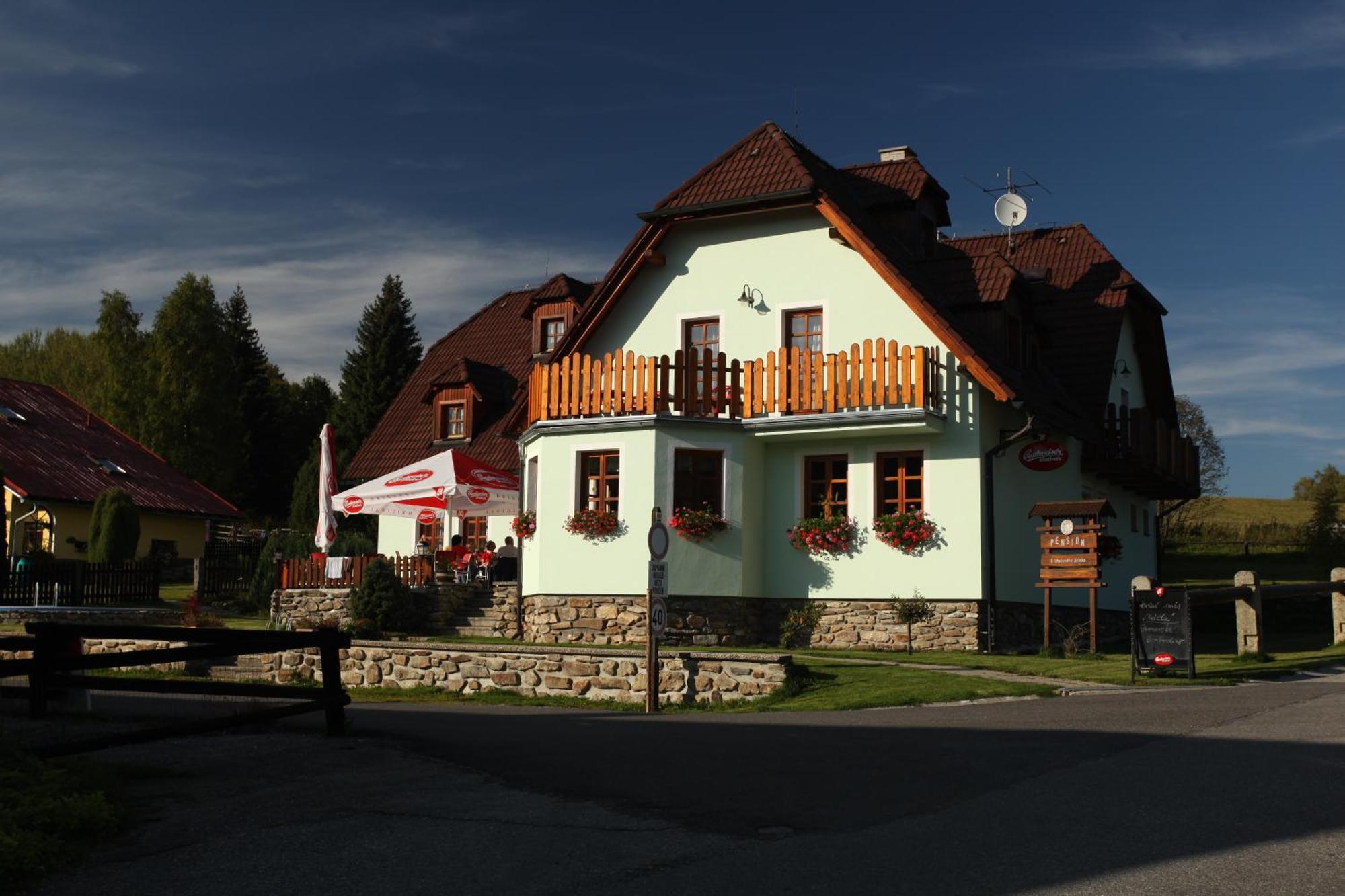 Hotel Penzion U Studeného potoka Nove Hute Esterno foto